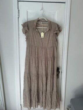 JODIFL Soft Taupe V-Neck Textured Maxi Dress